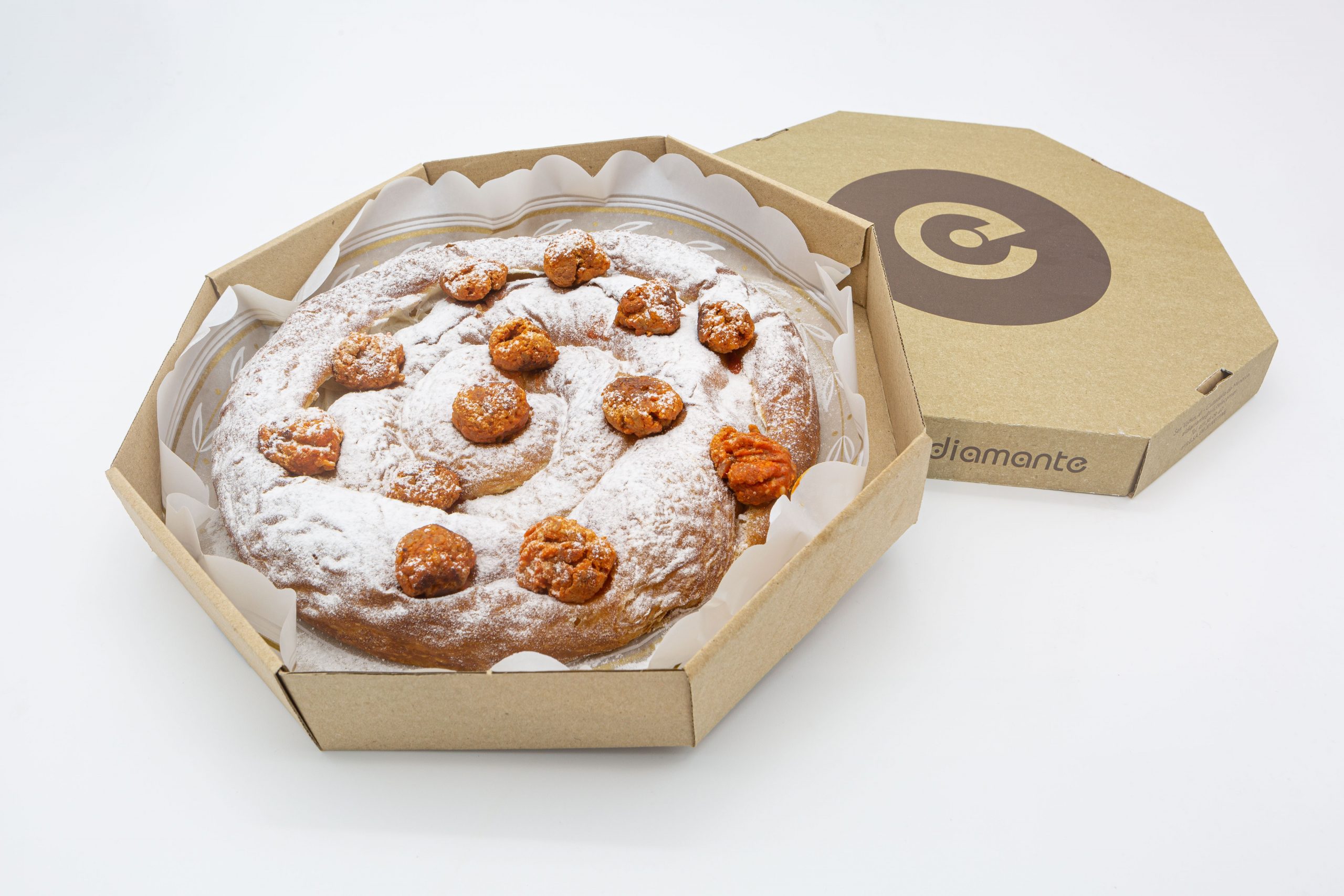 ensaïmadasobrassadaartesanalparallevaracasapasteleriaeldiamantemenorca